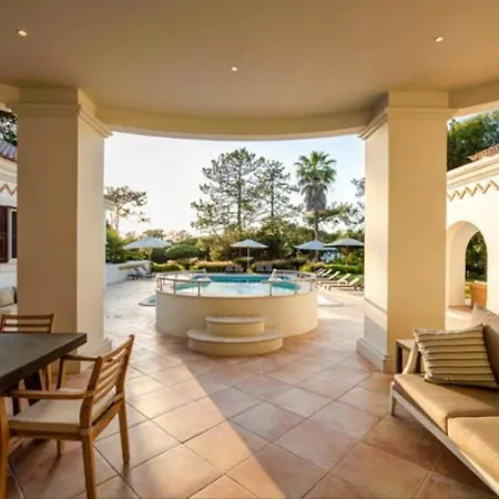 Monte Luxe - 6 Bedroom Luxury - Cinema - Pool Table - Jacuzzi Villa Quinta do Lago