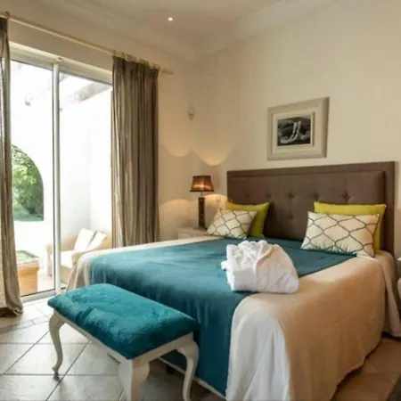 Villa Monte Luxe - 6 Bedroom Luxury - Cinema - Pool Table - Jacuzzi