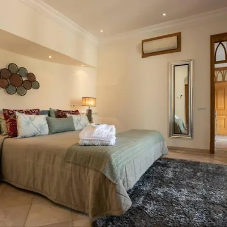 Monte Luxe - 6 Bedroom Luxury - Cinema - Pool Table - Jacuzzi キンタ・ド・ラーゴ