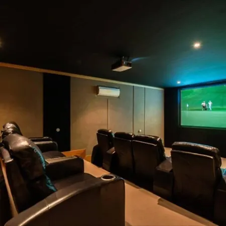 Monte Luxe - 6 Bedroom Luxury - Cinema - Pool Table - Jacuzzi ヴィラ *